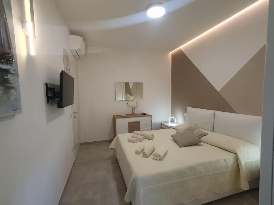 Ferienwohnung Lecci Al Mare San Vincenzo Exterior foto