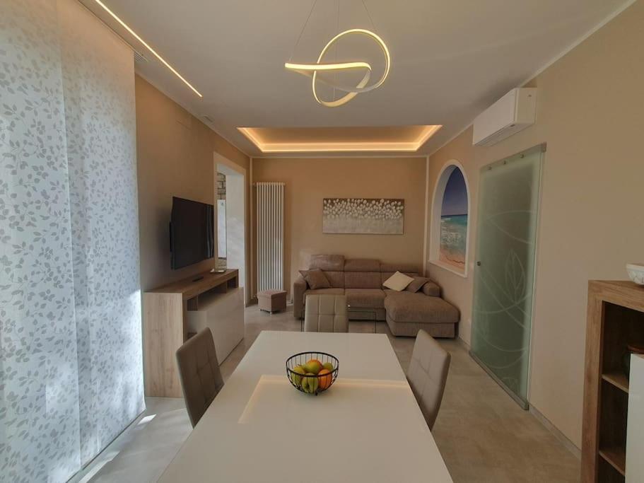 Ferienwohnung Lecci Al Mare San Vincenzo Exterior foto